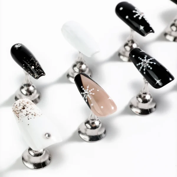 Medium Sqaure-Shaped French Rhinestone Nail Art Snowflake Hand-Painted Handmade false Nails - Image 4